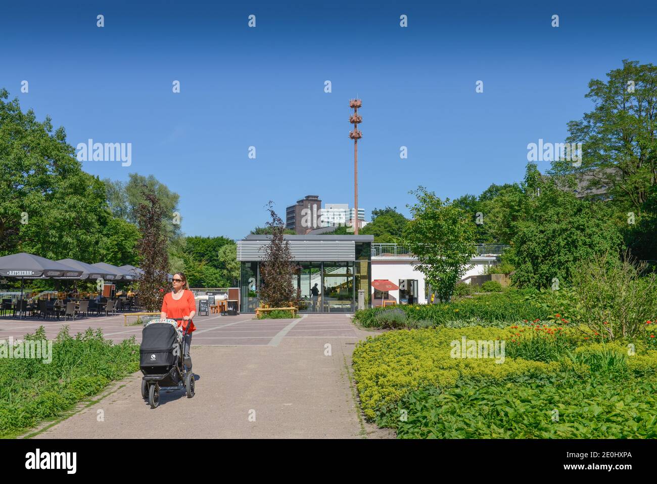 Park Cafe, Planten un Blomen, Hamburg, Germany Stock Photo - Alamy