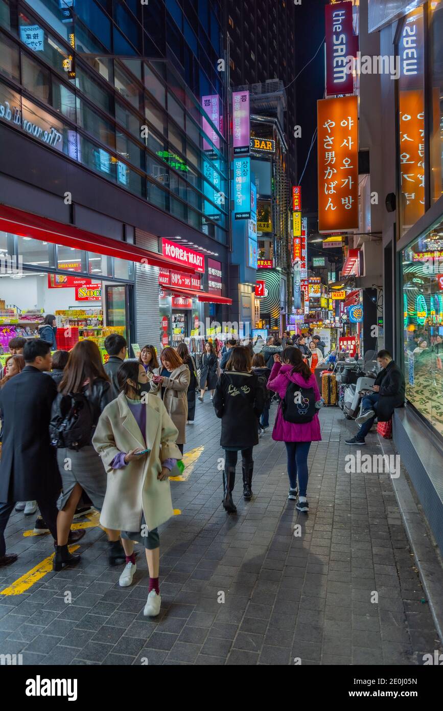 SEOUL, KOREA, NOVEMBER 9, 2019 Nightlife at a street of Seoul