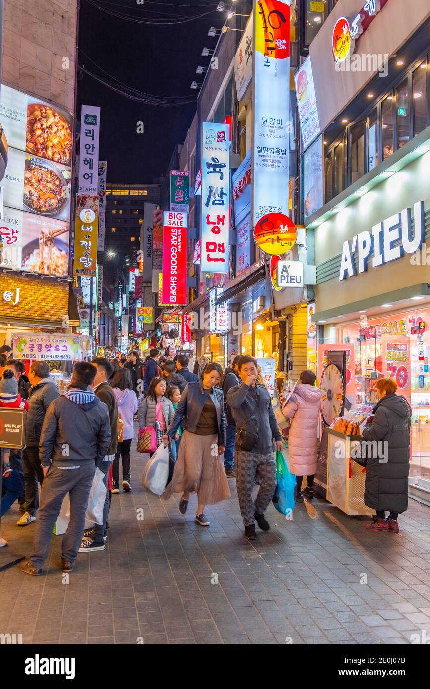 SEOUL, KOREA, NOVEMBER 9, 2019 Nightlife at a street of Seoul
