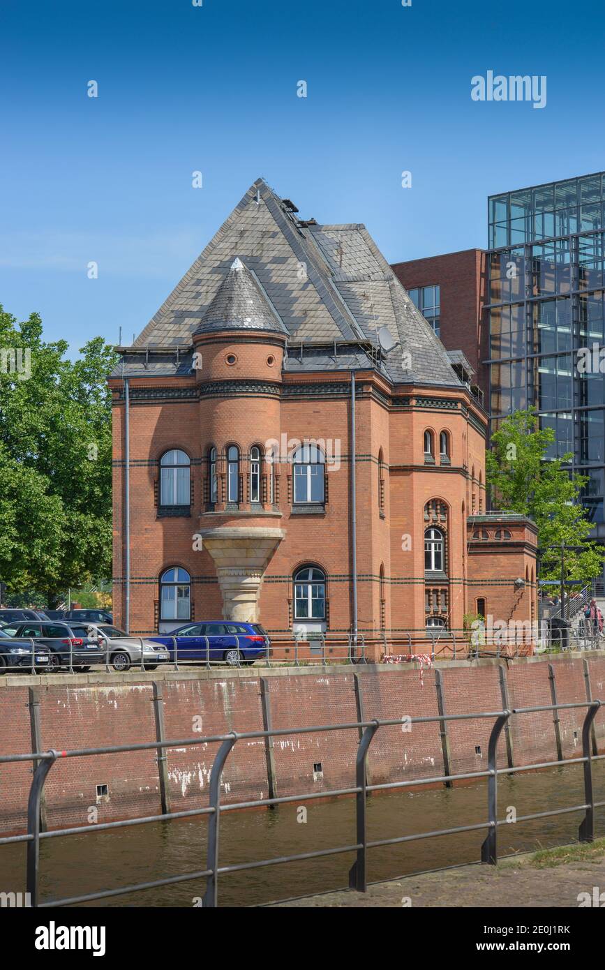 Hafenpolizeiwache No 2, Kehrwiederspitze, Hamburg, Deutschland Stock Photo Alamy