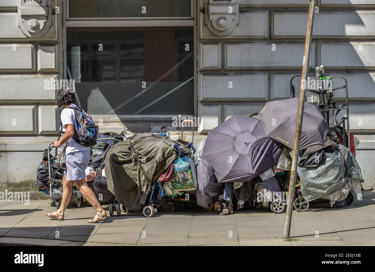 Obdachloser, Mattenwiete, Hamburg, Deutschland Stock Photo