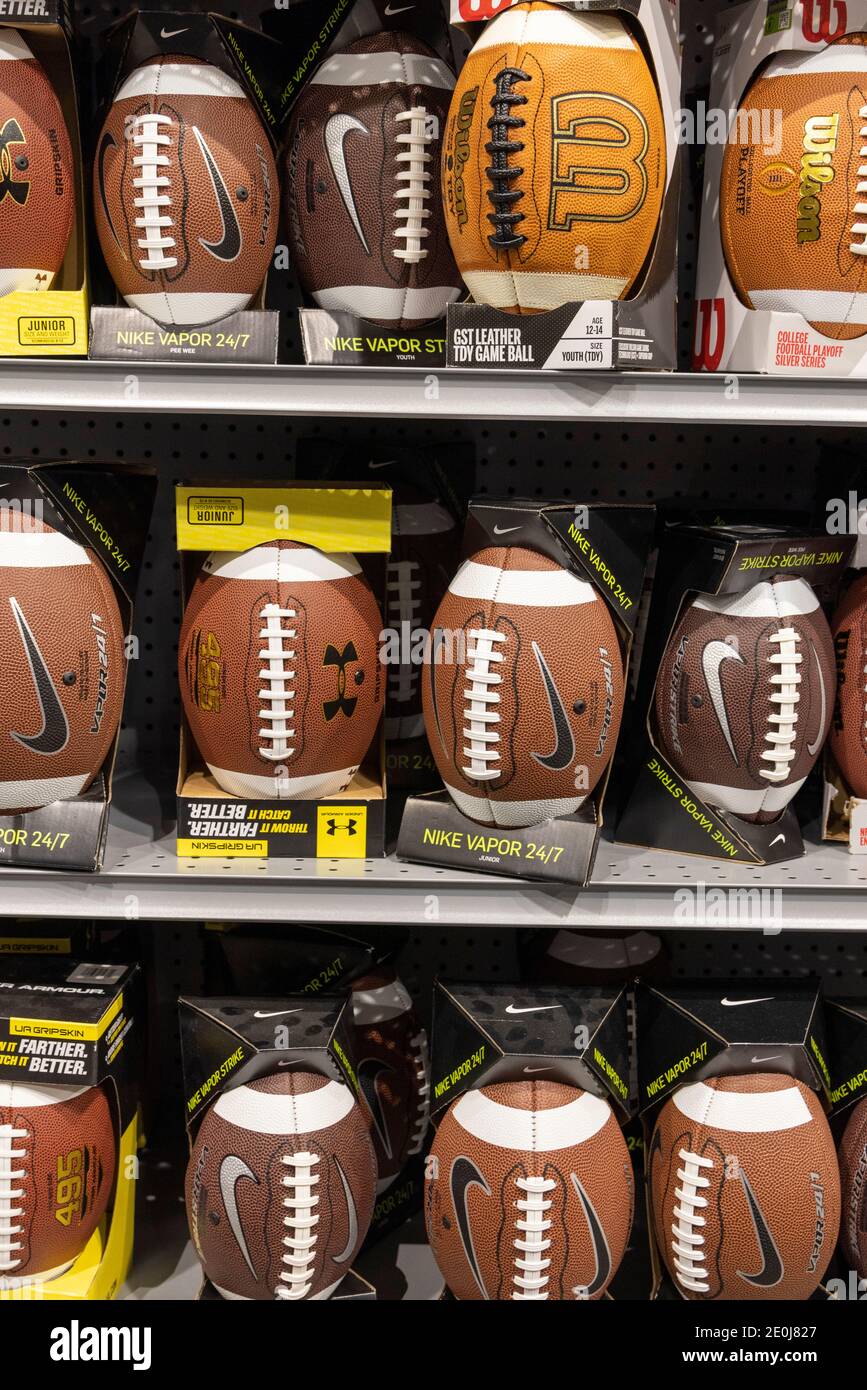 Mall activity football hires stock photography and images Alamy