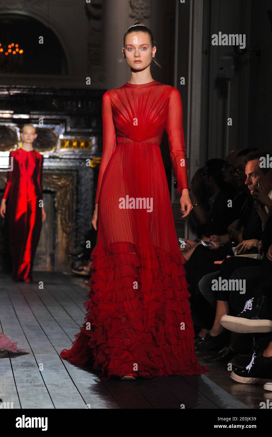 Valentino top fall 2012