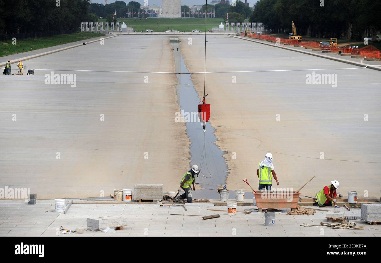 Lincoln memorial renovation hi-res stock photography and images - Alamy