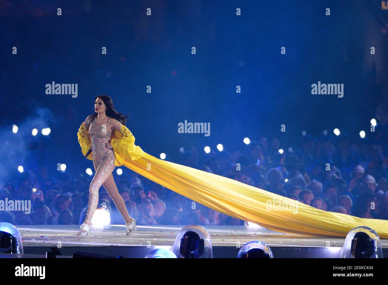 singer-jessie-j-performs-during-the-clos