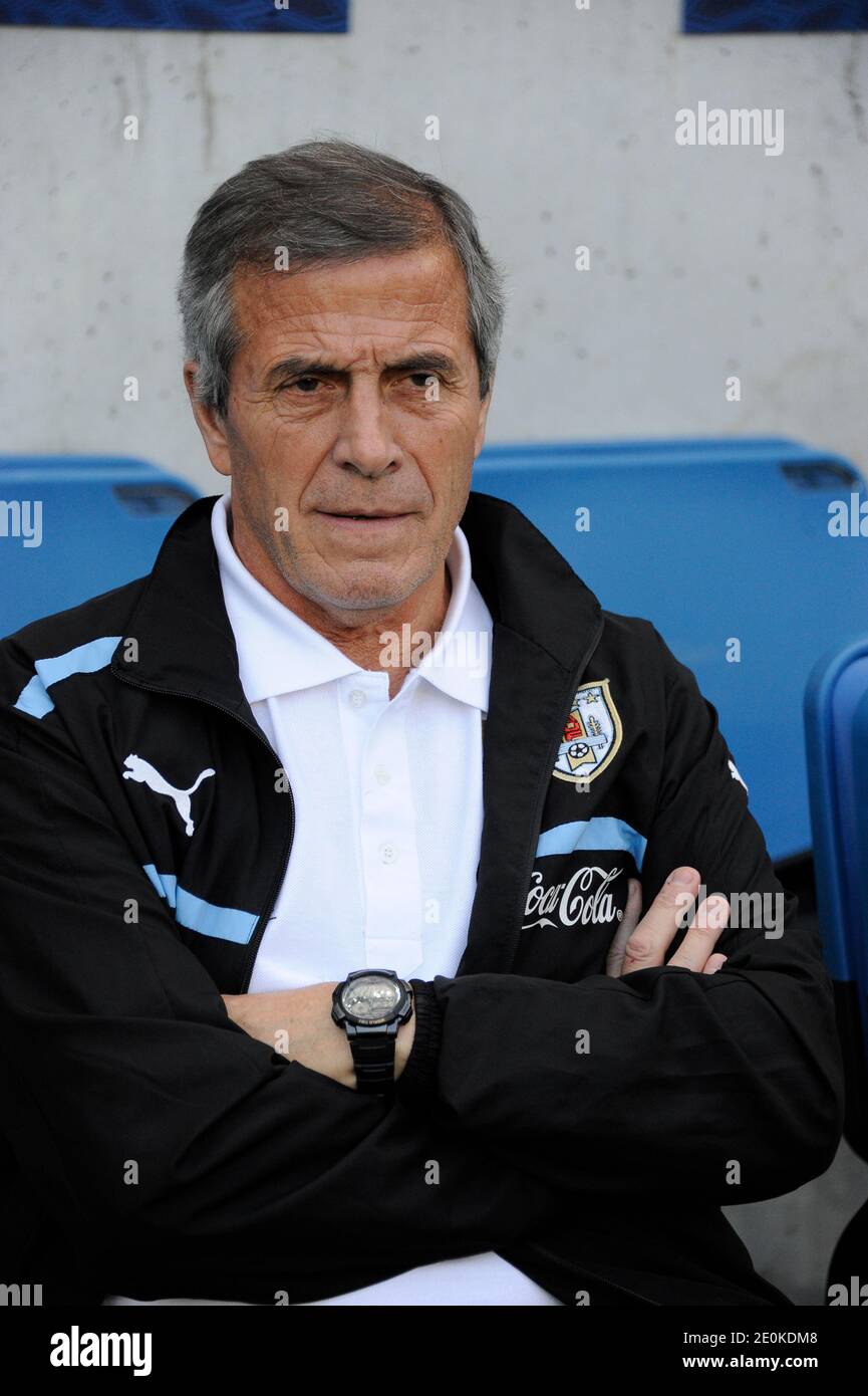 Uruguay's coach Oscar Tabarez during a friendly soccer match, France vs Uruguay in Le Havre, France, on August 15th, 2012. France and Uruguay drew 0-0. Photo by Henri Szwarc/ABACAPRESS.COM Stock Photo