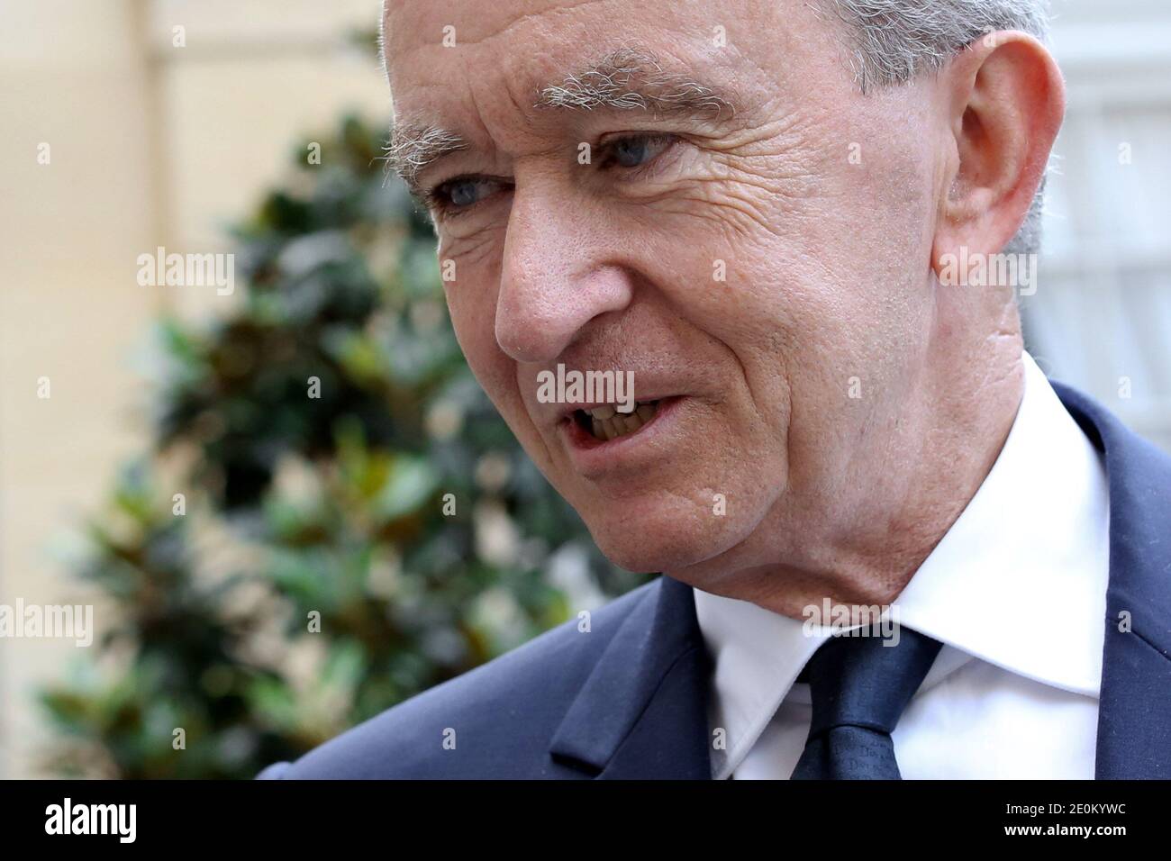 BERNARD ARNAULT, LVMH CEO, AND PIERRE GODE, VICE-PRESIDENT OF THE LOUIS  VUITTON MOET HENNESSY GROUP, Stock Photo, Picture And Rights Managed Image.  Pic. GPT-SG002455