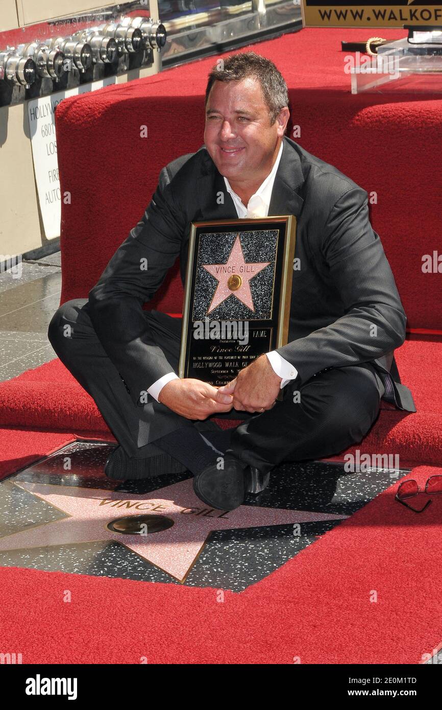 Vince Gill Attending Vince Gill Honored With Star On The Hollywood Walk ...