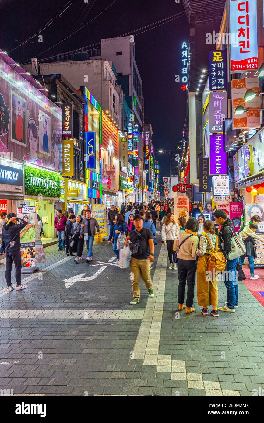 SEOUL, KOREA, OCTOBER 20, 2019 Nightlife at a street of Seoul