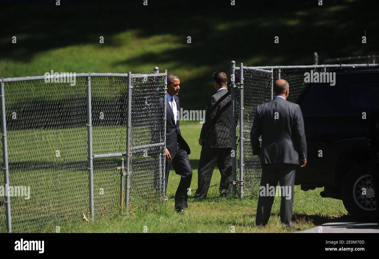 Obama Walter Reed President Barack Obama arrives at Walter Reed National Military Medical ...