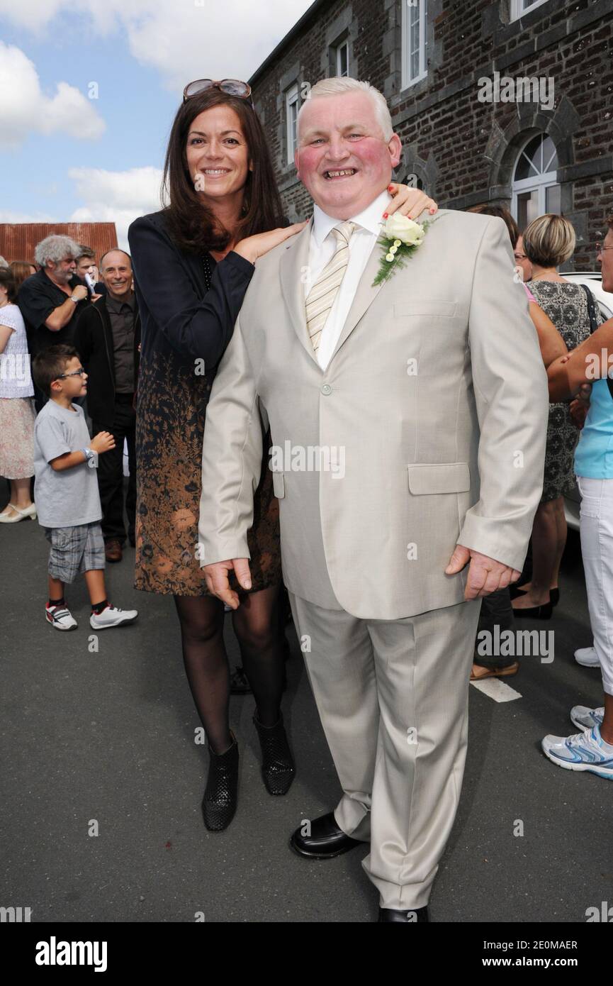 Thierry Et Annie L Amour Est Dans Le Pré Thierry Olive and Sandrine attending Thierry Olive and Annie(L'amour est  dans le pre 7) wedding in Ver, France, on September 15, 2012. Photo by  Wyters/Marechal/ABACAPRESS.COM Stock Photo - Alamy