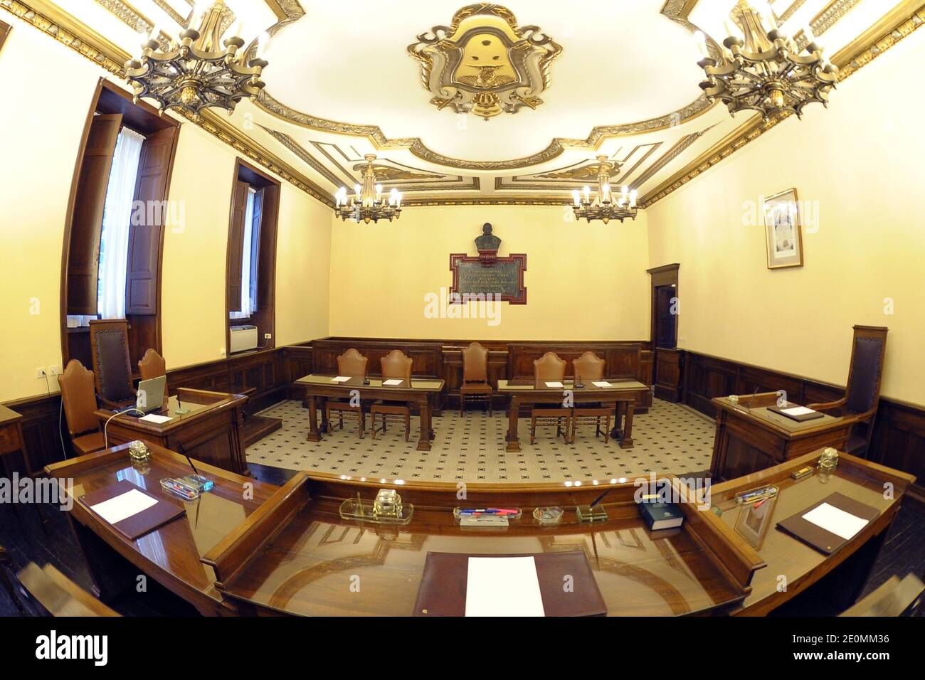 Vatileaks scandal hi-res stock photography and images - Alamy