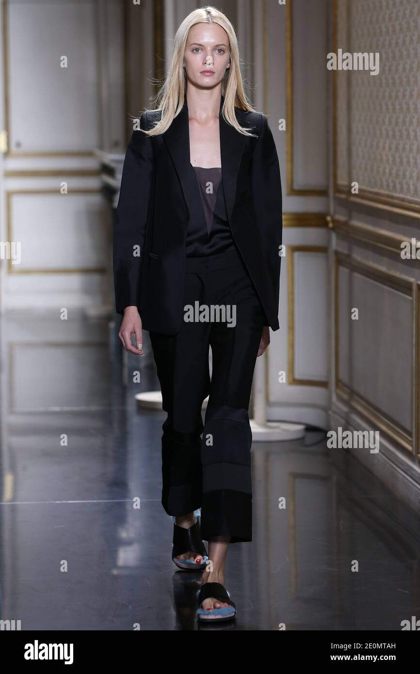 Phoebe philo celine hi-res stock photography and images - Alamy