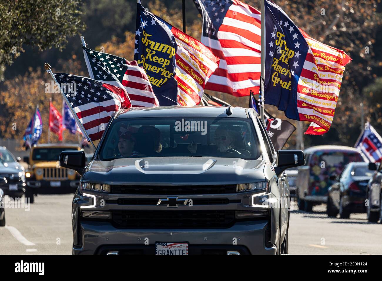 Pasadena, USA. 01st Jan, 2021. Trump supporters hold an impromptu car parade in Pasadena. The annual Tournament of Roses parade was cancelled this year due to Covid-19 concerns. Trump supporters formed a 100 car long caravan and paraded on Colorado Blvd. in cars and trucks decorated with Trump flags. 1/1/2021 Pasadena, CA USA (Photo by Ted Soqui/SIPA USA) Credit: Sipa USA/Alamy Live News Stock Photo
