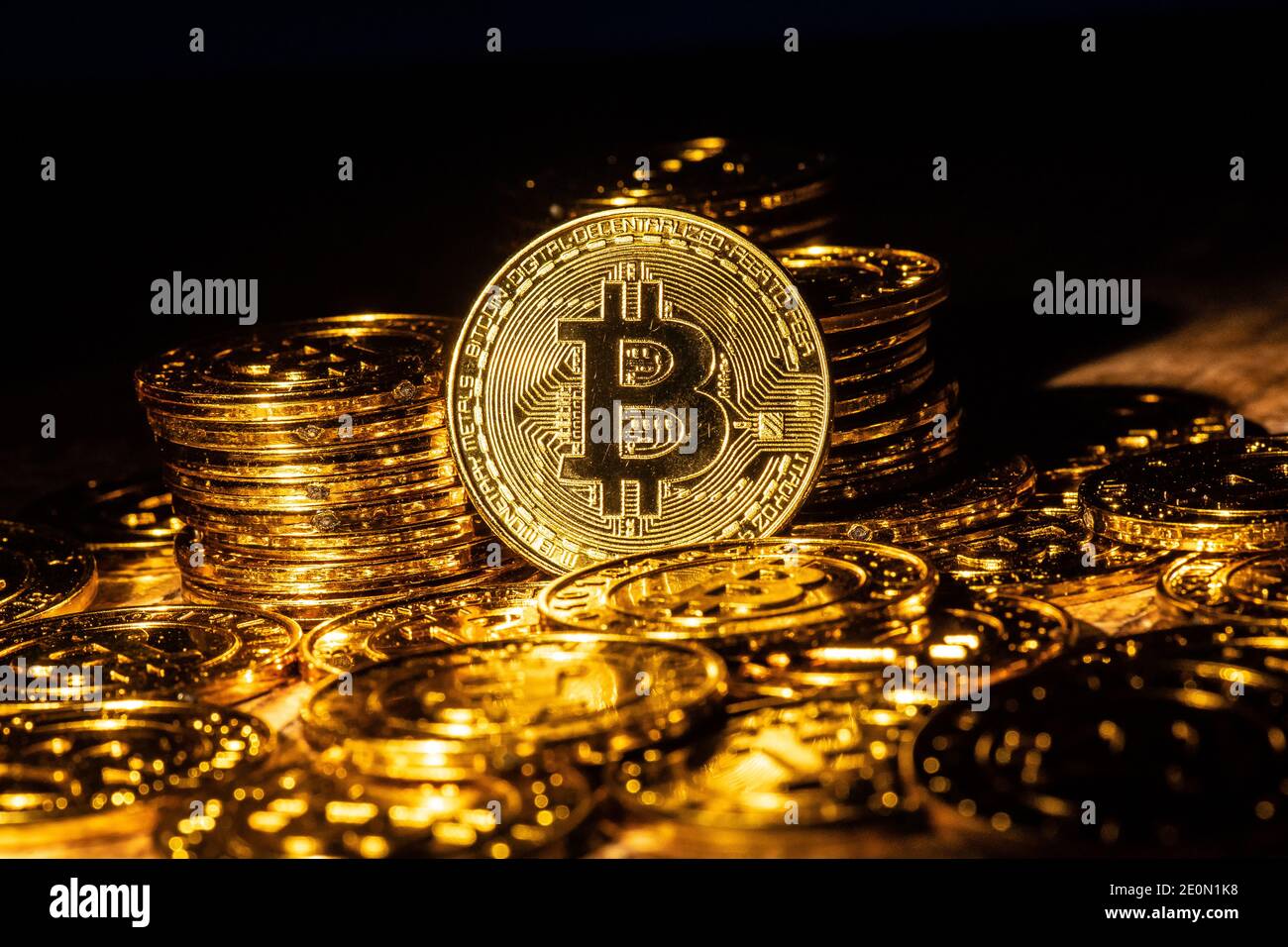 Bitcoin digital crypto currency logo in shiny gold Stock Photo - Alamy