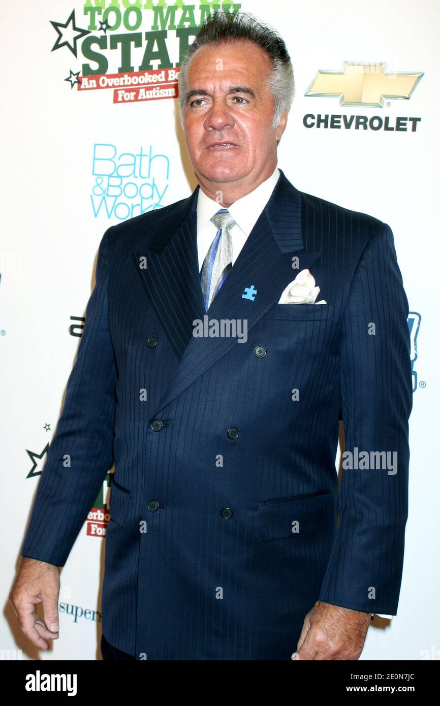 New York NY USA 15 October 2006 Tony Sirico At The Night Of Too New York Ny Usa 15 October 2006 Tony Sirico At The Night Of Too Many Stars An Overbooked Benefit For Autism Education Red Carpet At The Beacon Theater Credit Steve Mackalamy 2E0N7JC 