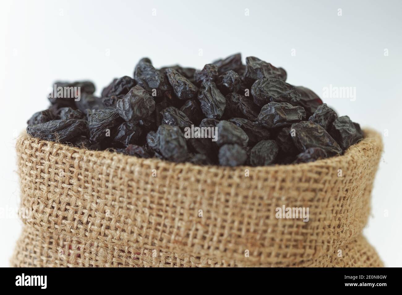 Saltanas Rasin Dry fruits , dried black grapes manuka sultanas black currant raisin on ...