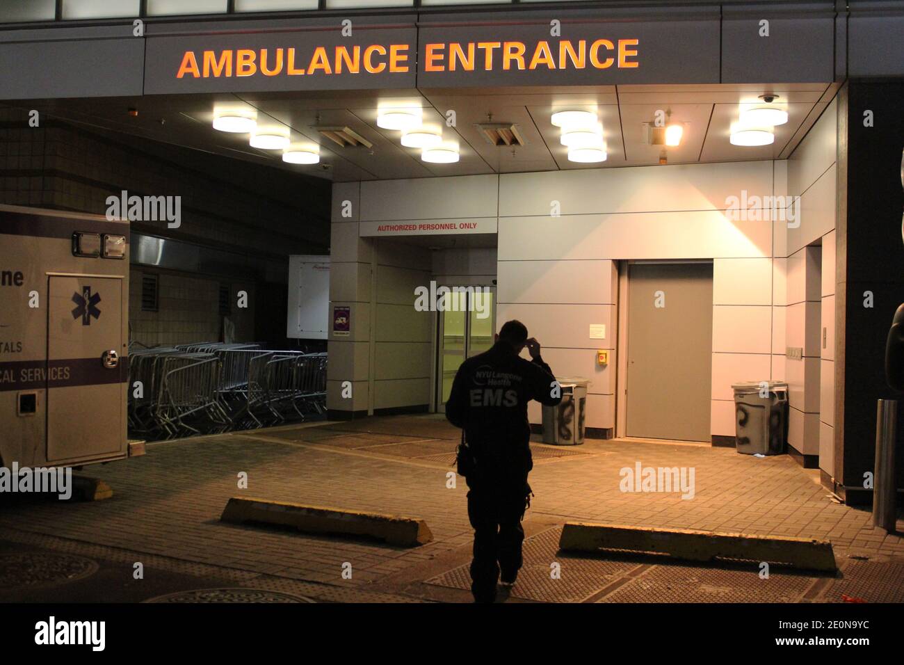 Nyu hospital hires stock photography and images Alamy