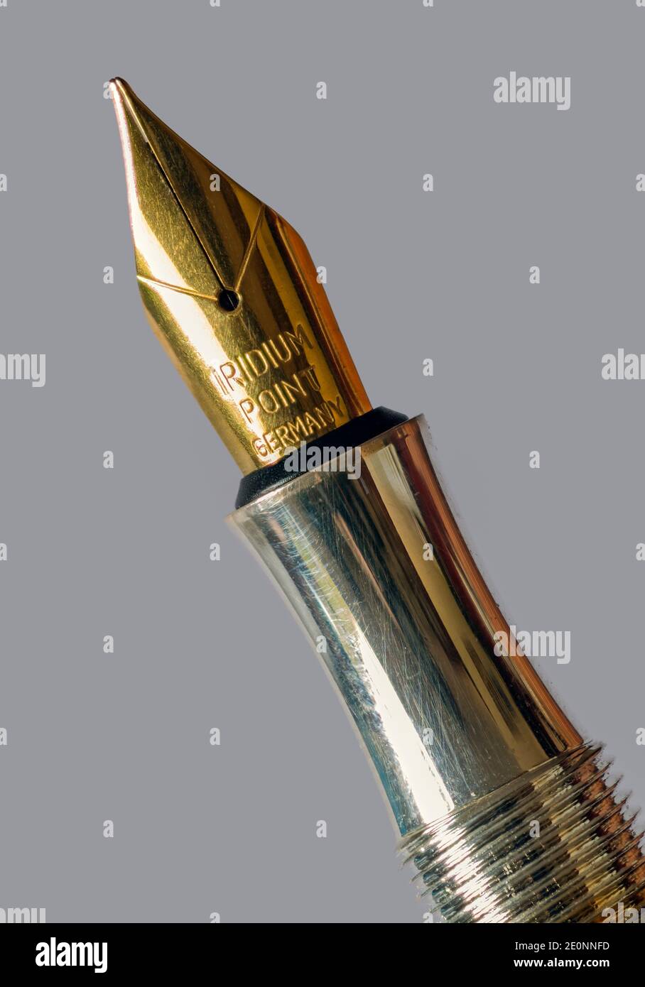 Golden fountain pen hires stock photography and images Alamy