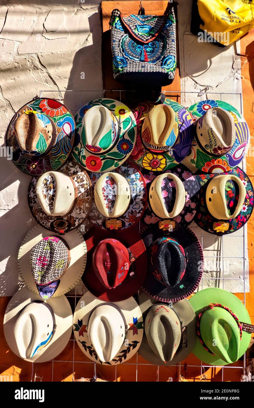 Hats for sale, Xilitla, San Luis Potosi, Mexico Stock Photo Alamy