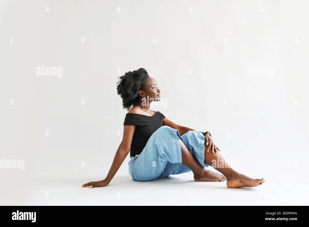 African woman modelling hi-res stock photography and images - Alamy