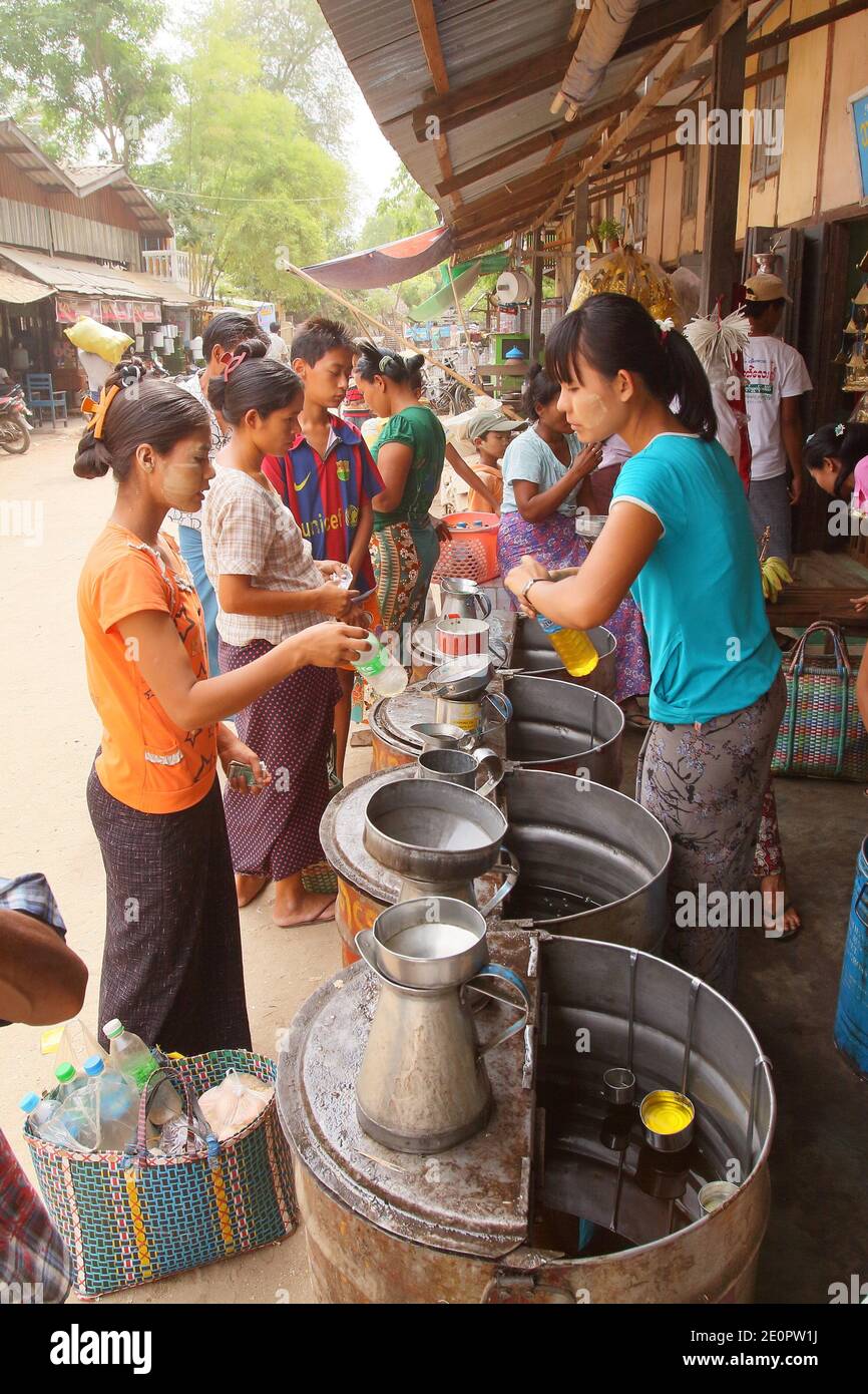 View of the Myinkaba market, cooking oil seller, Old Bagan, Pagan