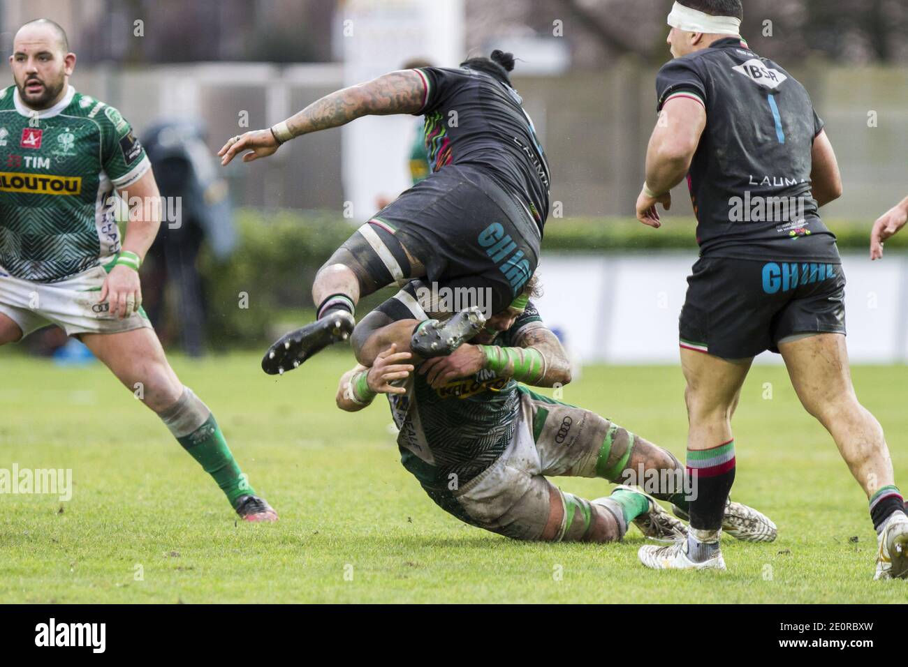 Treviso, Italy. 2nd Jan, 2021. Treviso, Italy, Monigo Stadium, January 02,  2021, jimmy tuivaiti zebre tackled by niccolÃƒÂ² cannone benetton during  Benetton Treviso vs Zebre Rugby - Rugby Guinness Pro 14 match