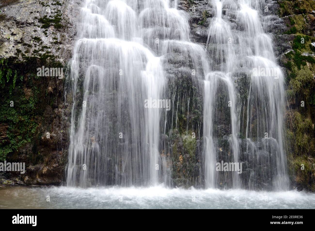 Image of a waterfall hi-res stock photography and images - Alamy