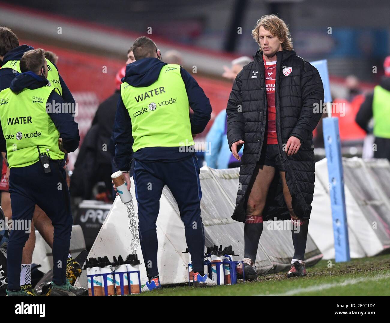 Kingsholm Stadium, Gloucester, Gloucestershire, UK. 2nd Jan, 2021. English Premiership Rugby, Gloucester versus Sale Sharks; Billy Twelvetrees of Gloucester apologises after the match to the waterboy he pushed Credit: Action Plus Sports/Alamy Live News Stock Photo