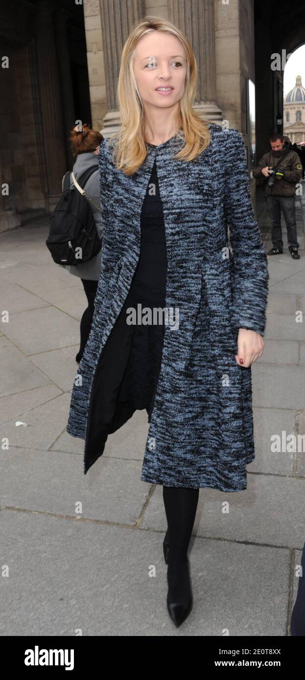 Delphine Arnault arriving for the Louis Vuitton Spring-Summer 2013