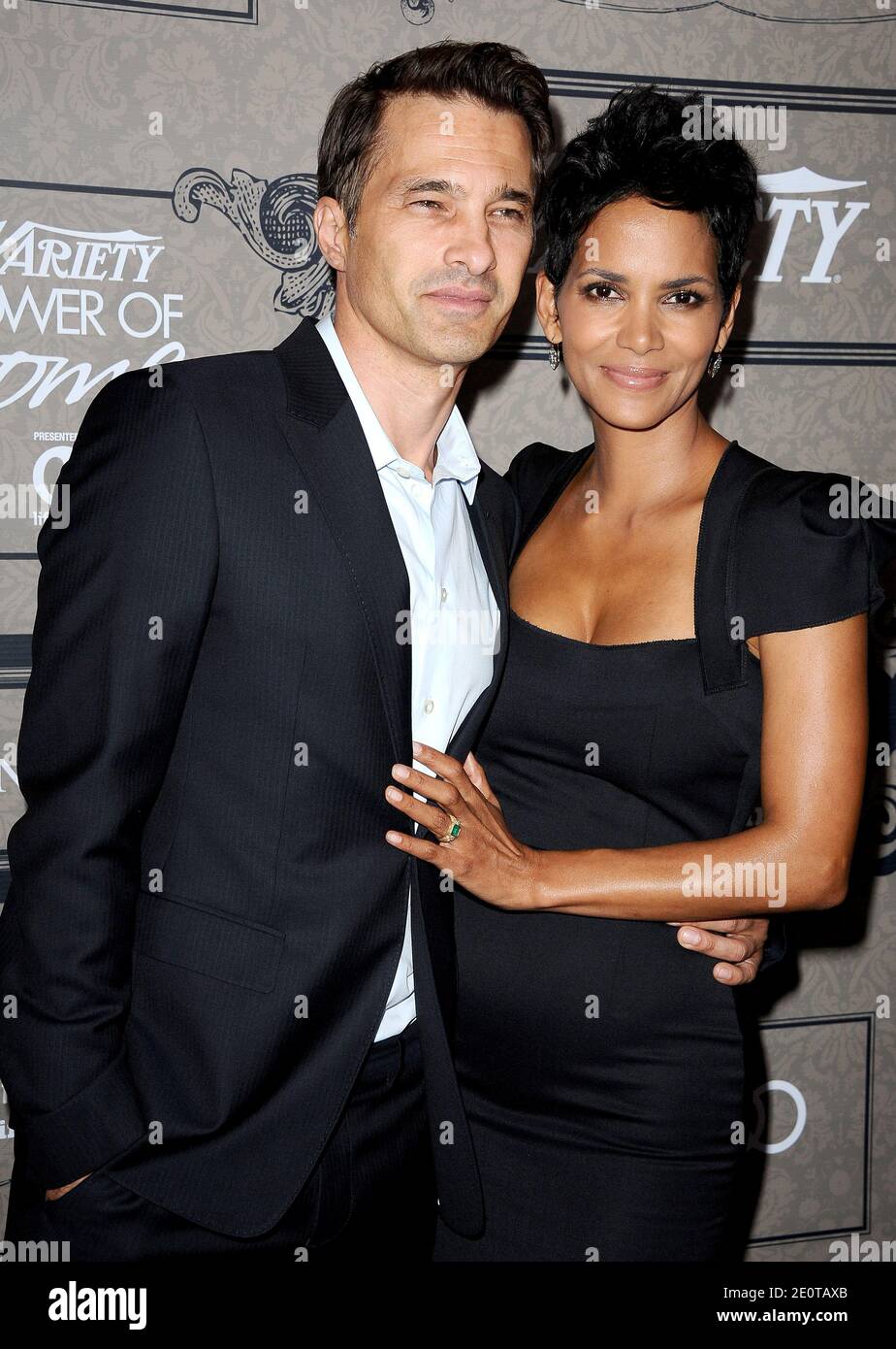 How many husbands has halle berry had?