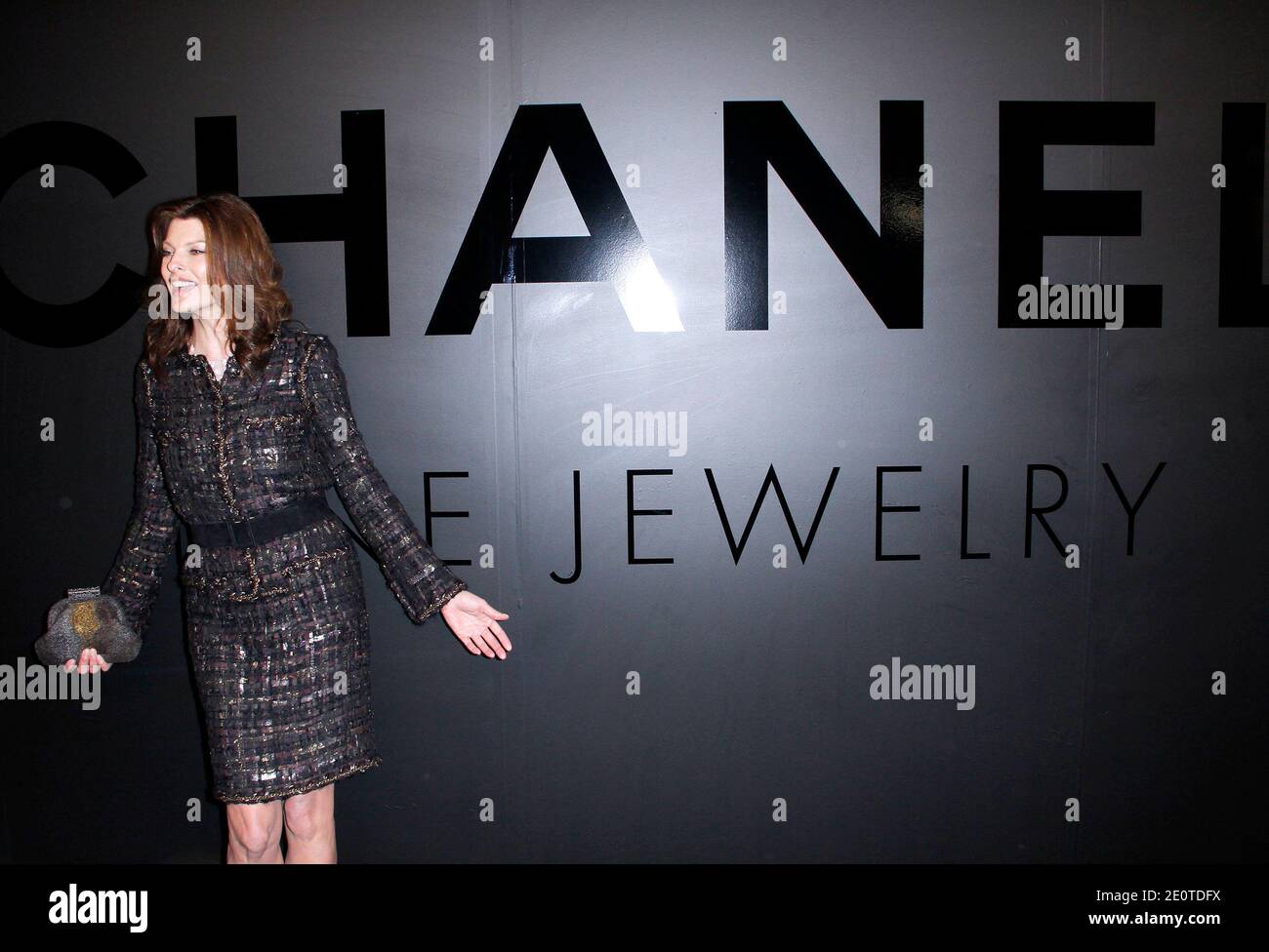 Linda evangelista chanel hi-res stock photography and images - Alamy