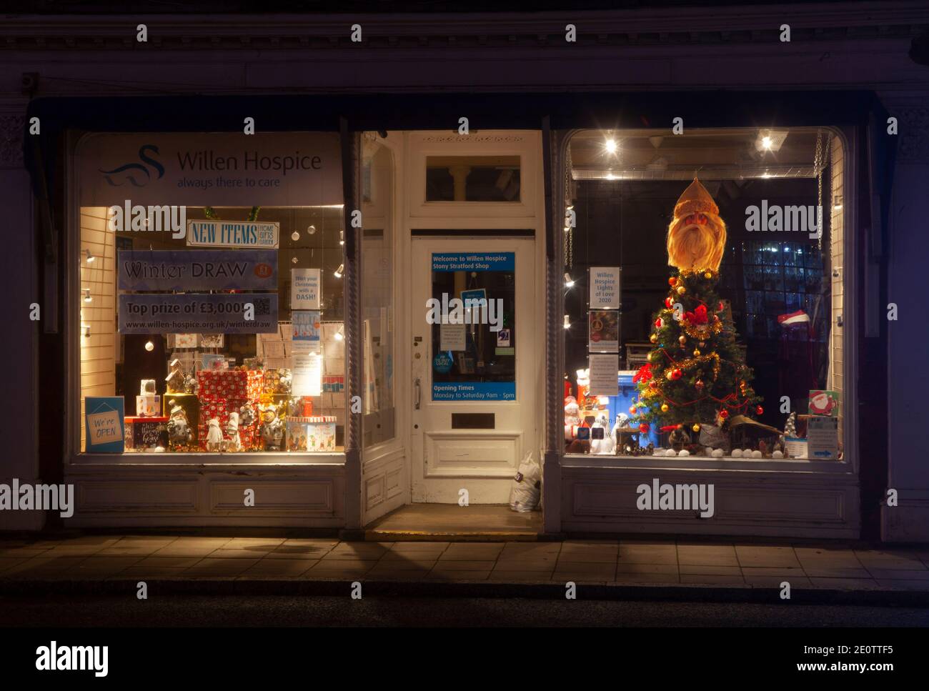 Old shop christmas display hires stock photography and images Alamy