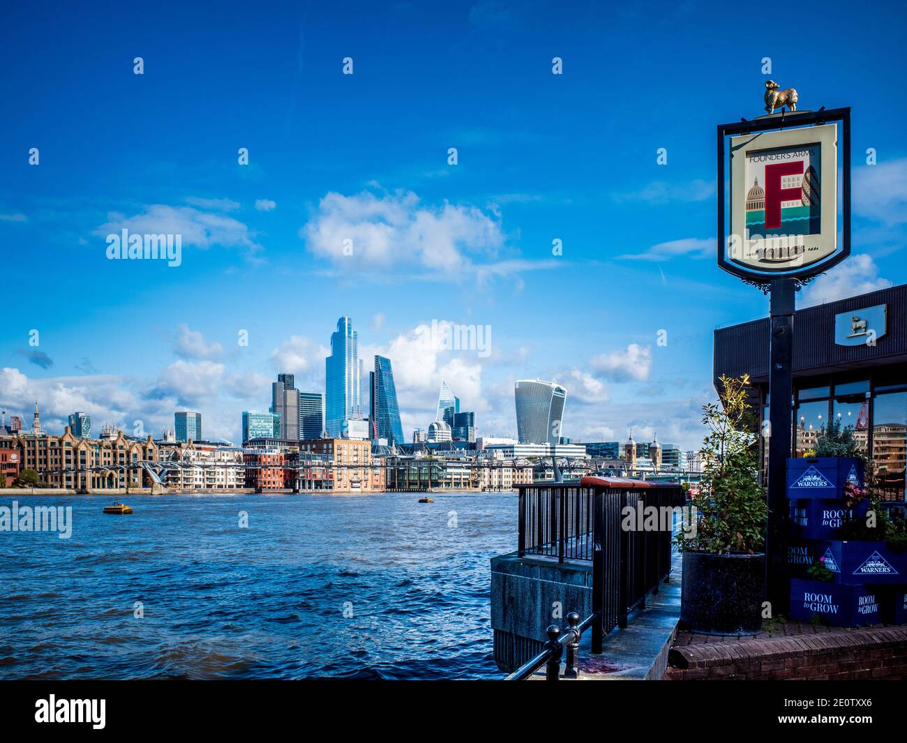 The Founder's Arms London Southbank - Modern glass-fronted riverside pub on London's Southbank with a large, patio overlooking the River Thames Stock Photo