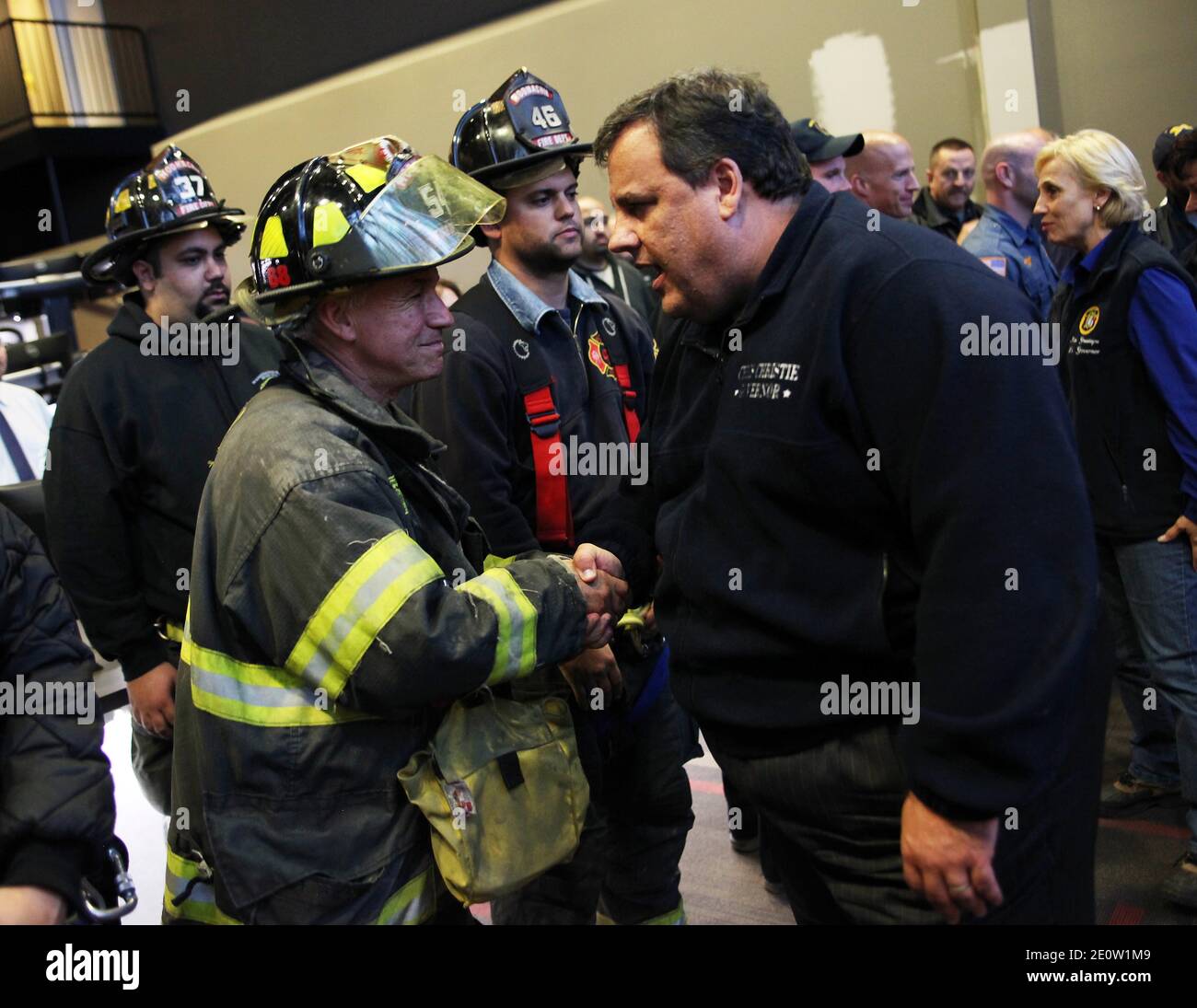 Governor Chris Christie and Lt. Governor Kim Guadagno visit and thank first responders after