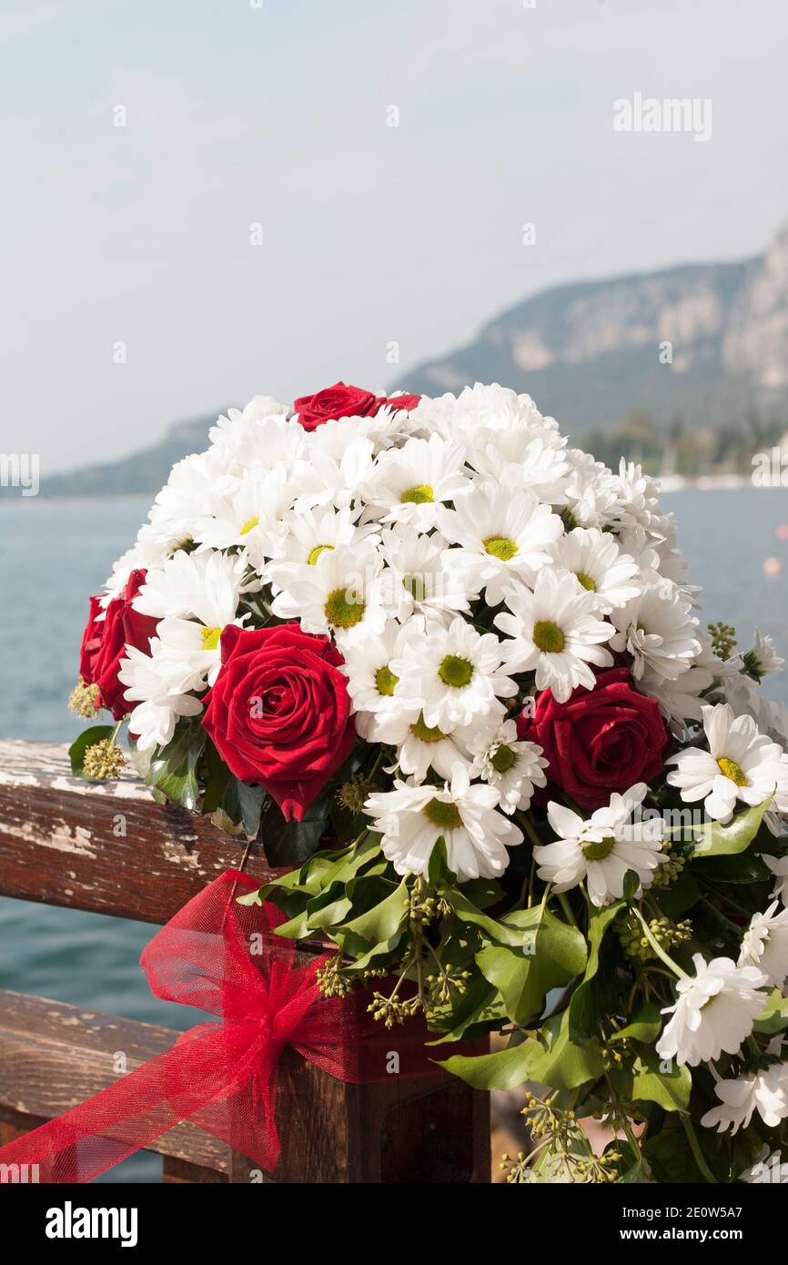 Flower Decoration At A Wedding Shoot On Lake Garda Stock Photo