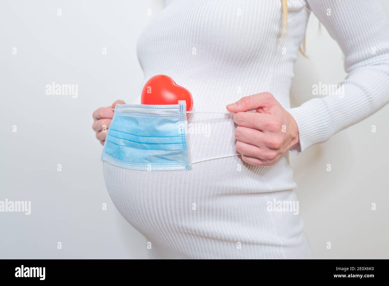 Child face mask pollution hi-res stock photography and images - Alamy