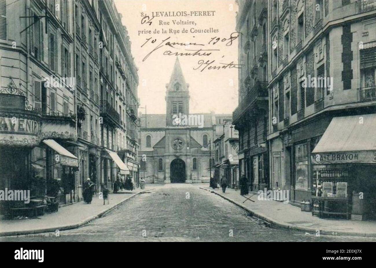 LevalloisPerret.Rue Voltaire de la rue de Courcelles Stock Photo Alamy