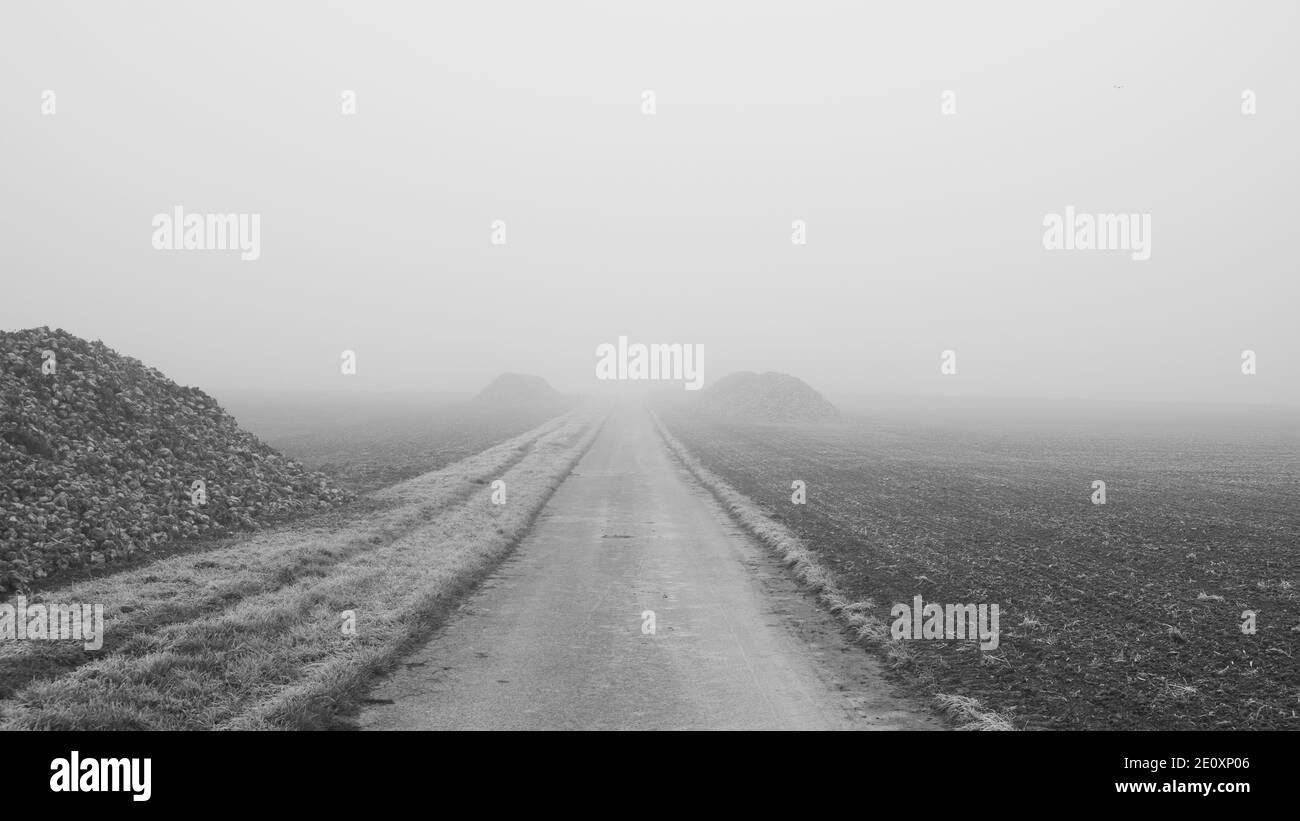dusty fields black and white Stock Photo - Alamy