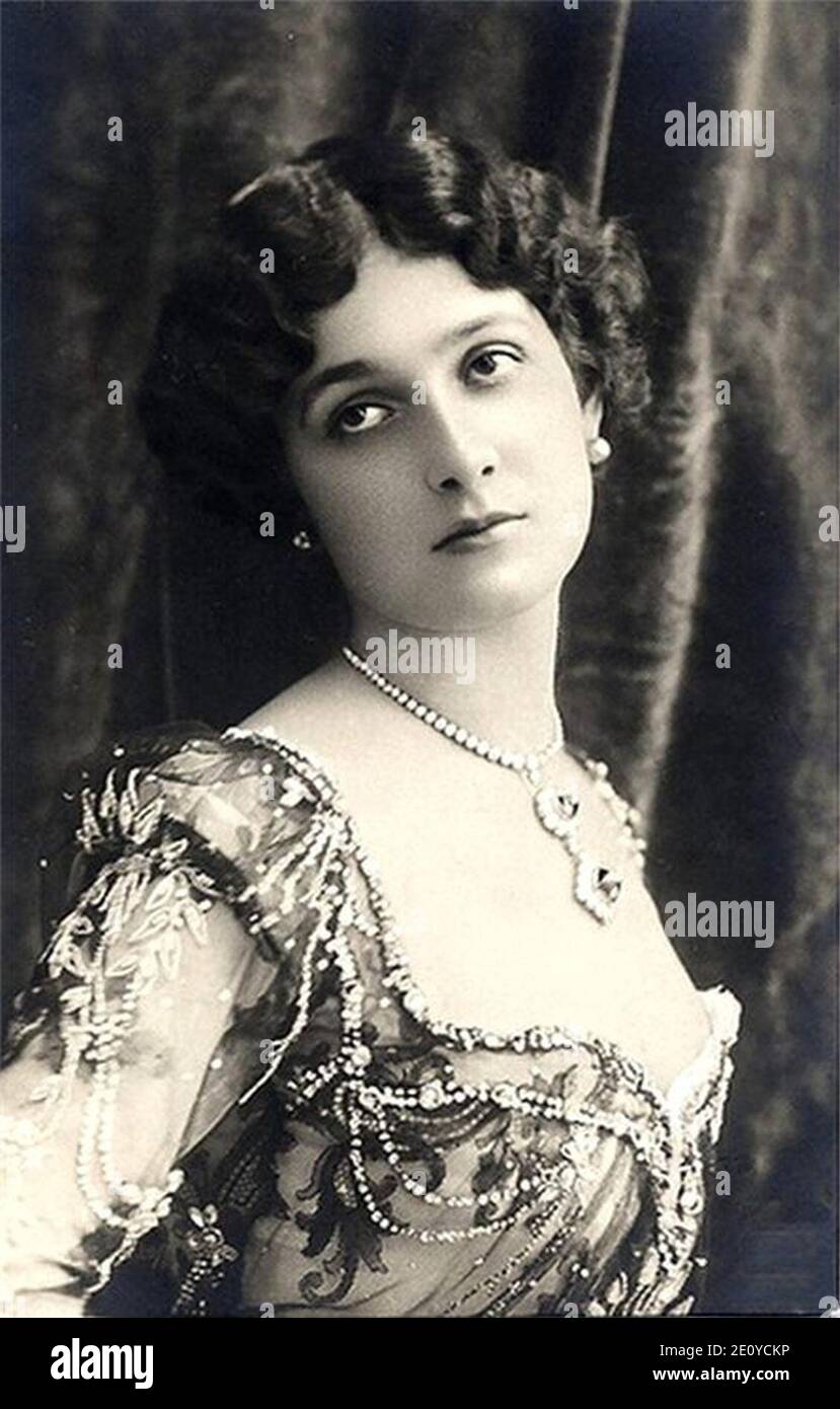 Lina Cavalieri Stock Photo Alamy