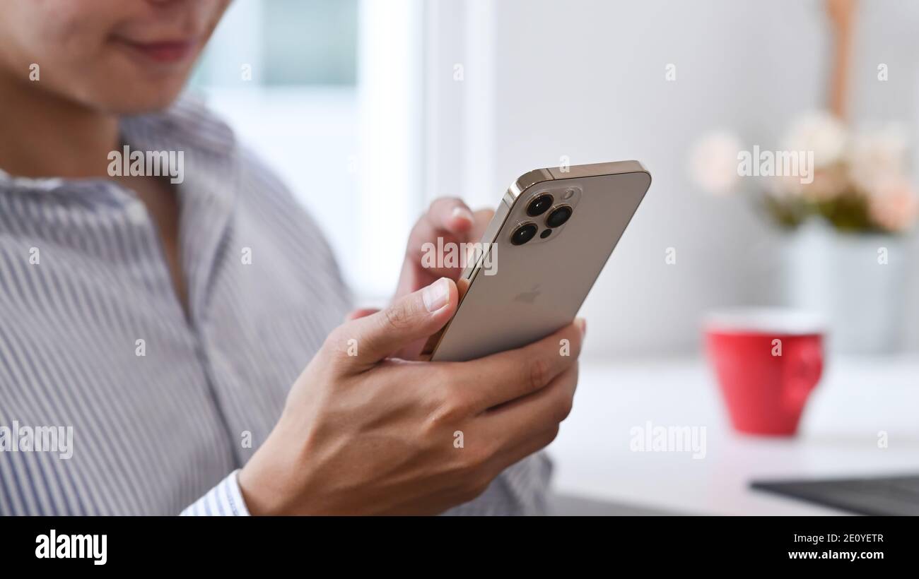 Woman Hand Holding Iphone 12 Pro Max I Phone 12 Pro Max Gold Color Is Created And Developed By The Apple Inc Stock Photo Alamy Woman Hand Holding Iphone 12 Pro Max I Phone 12 Pro Max Gold Color Is Created And Developed By The Apple Inc Stock Photo Alamy