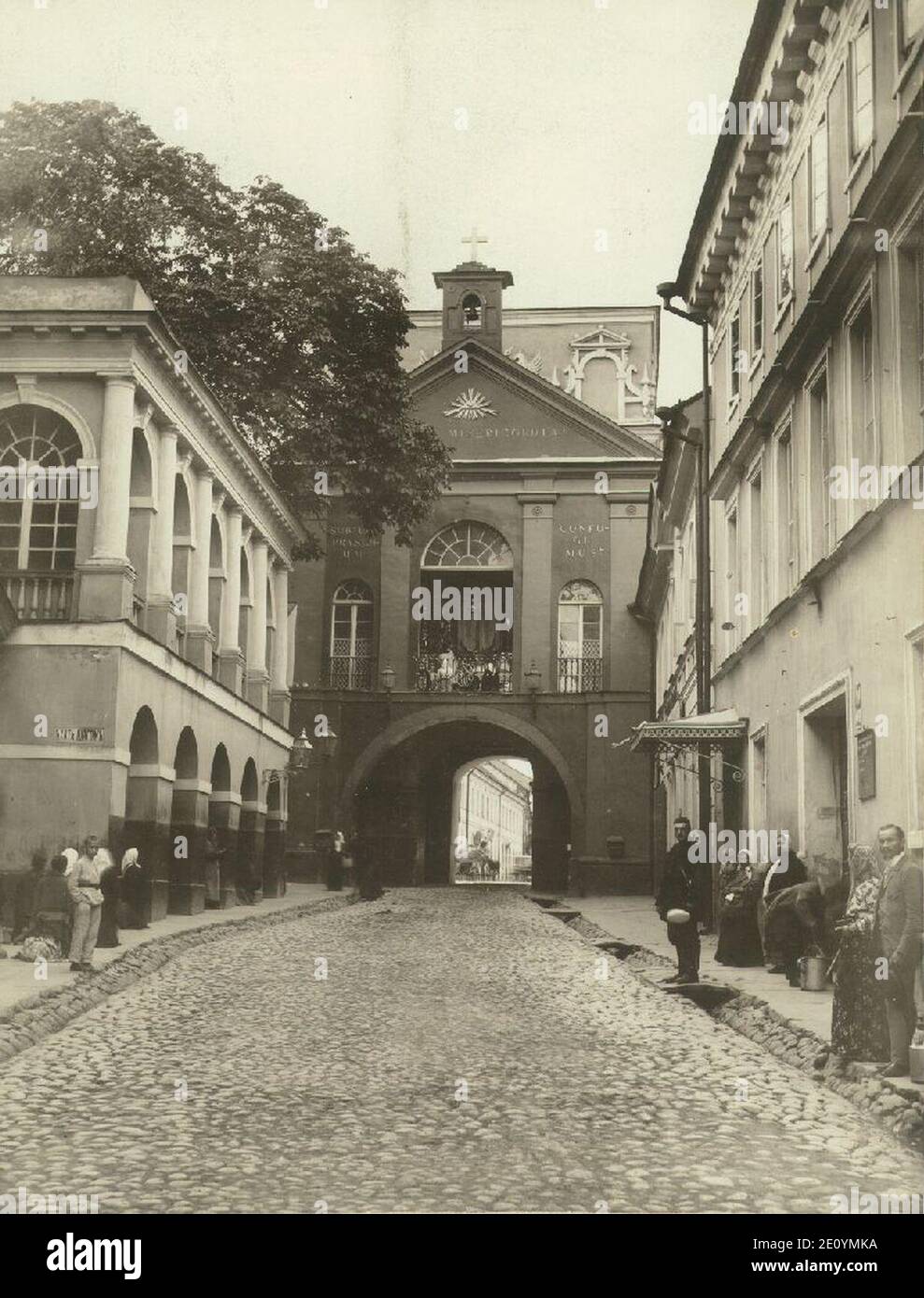 Lithuanian capital city Vilnius. Gate of Dawn Stock Photo - Alamy