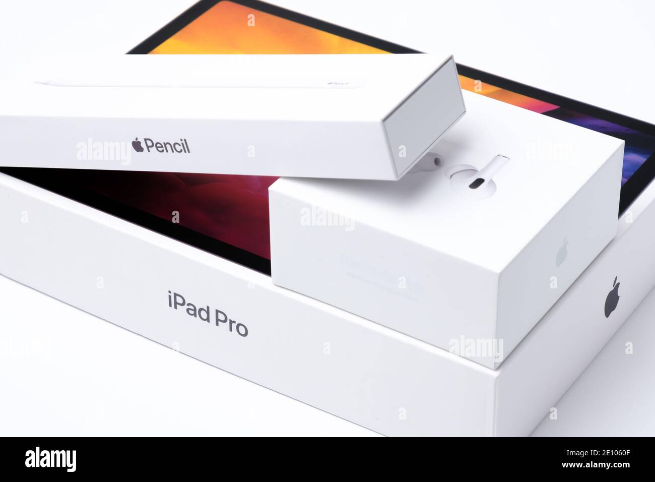 Ipad pro box hi-res stock photography and images - Alamy