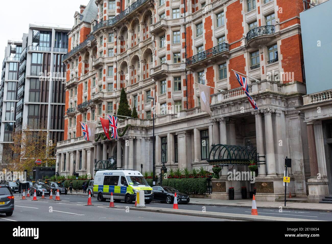 Mandarin Oriental hotel, Knightsbridge London Stock Photo Alamy