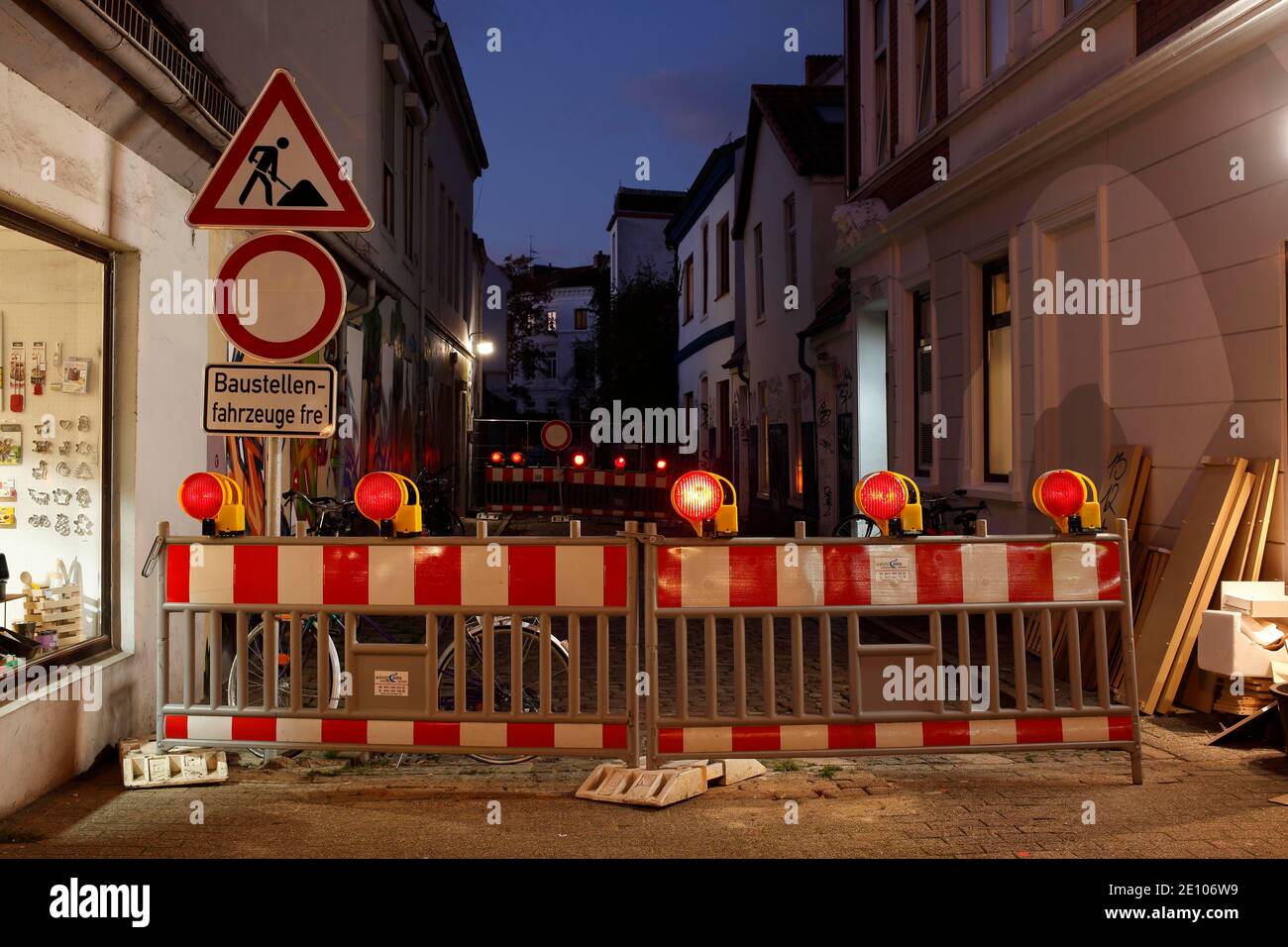 Barrier road construction site hi-res stock photography and images - Alamy
