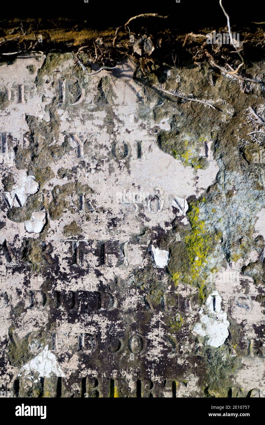 Weathered gravestone hi-res stock photography and images - Alamy