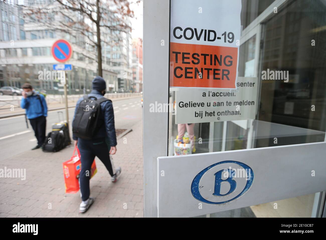 Illustration picture shows the entrance of a Covid-19 test center at the  Brussel-Zuid - Bruxelles-Midi - Brussels-South train station, Sunday 03  Janua Stock Photo - Alamy