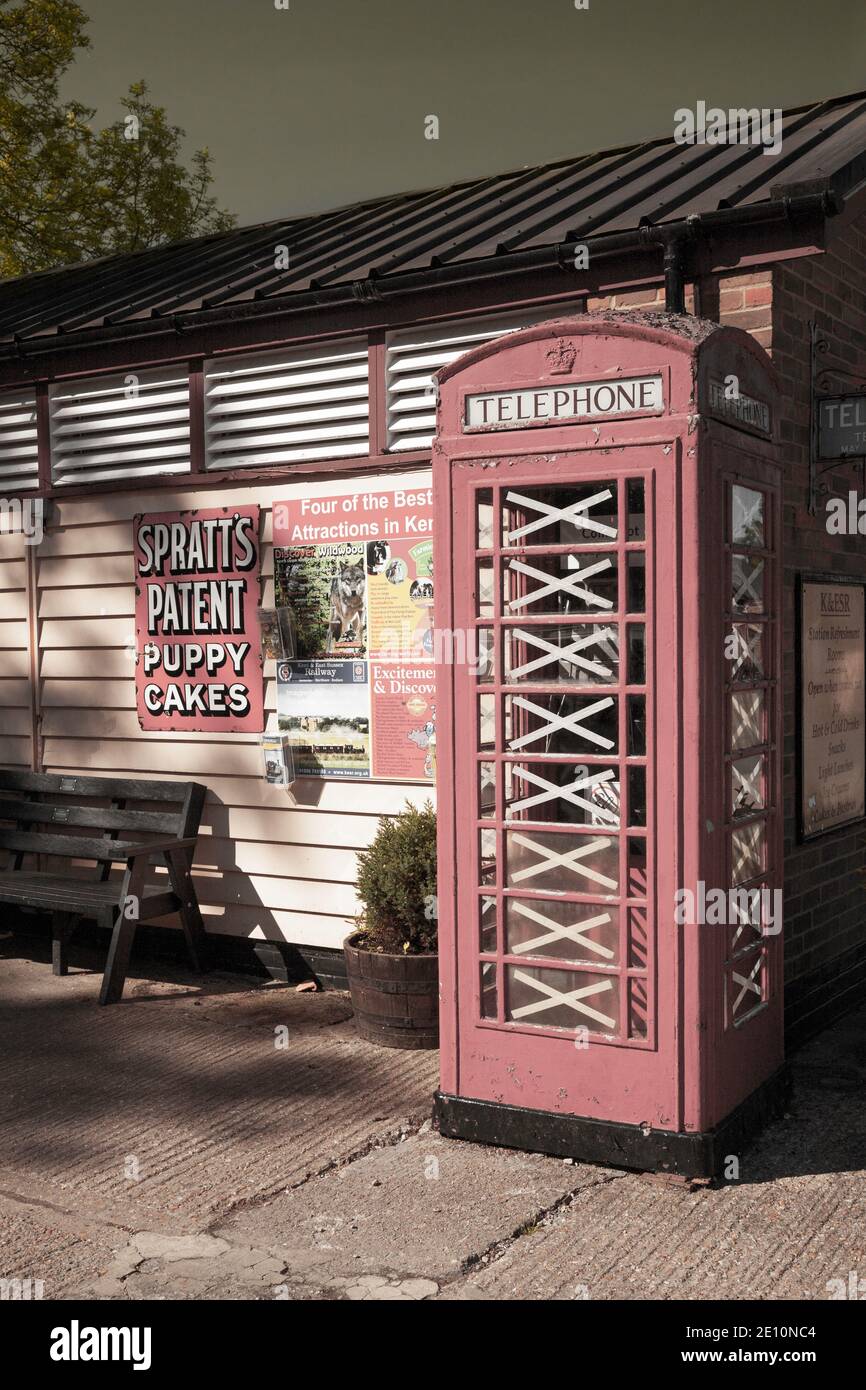Toilet box hires stock photography and images Alamy