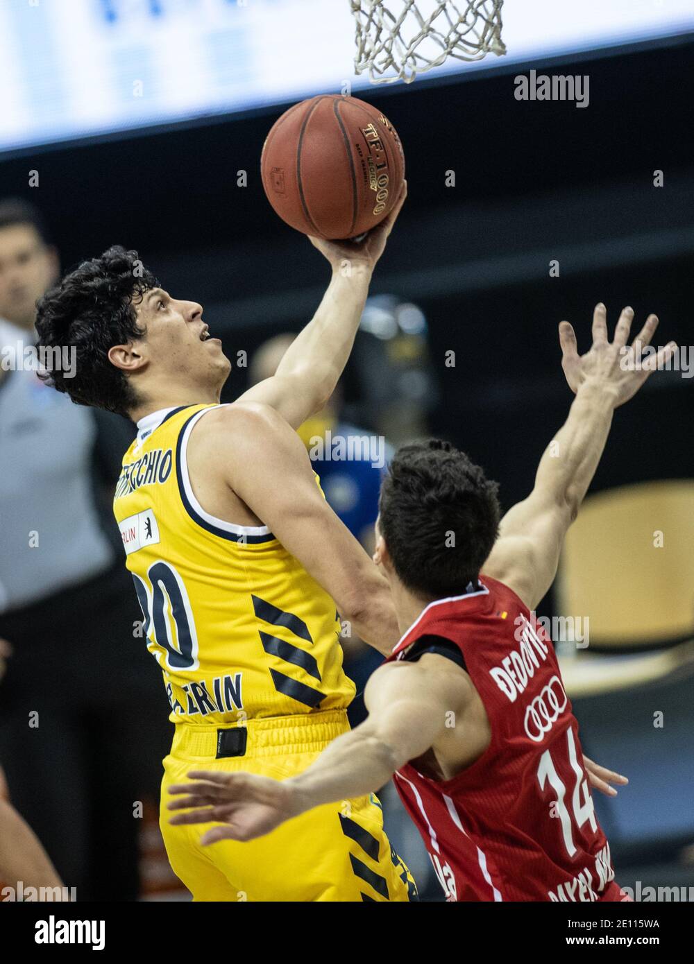 Berlin Germany 03rd Jan 2021 Basketball Bundesliga Alba Berlin Fc Bayern Munchen Main Round Matchday 11 Mercedes Benz Arena Alba S Simone Fontecchio L Jumps With The Ball To The Basket Against Bayern