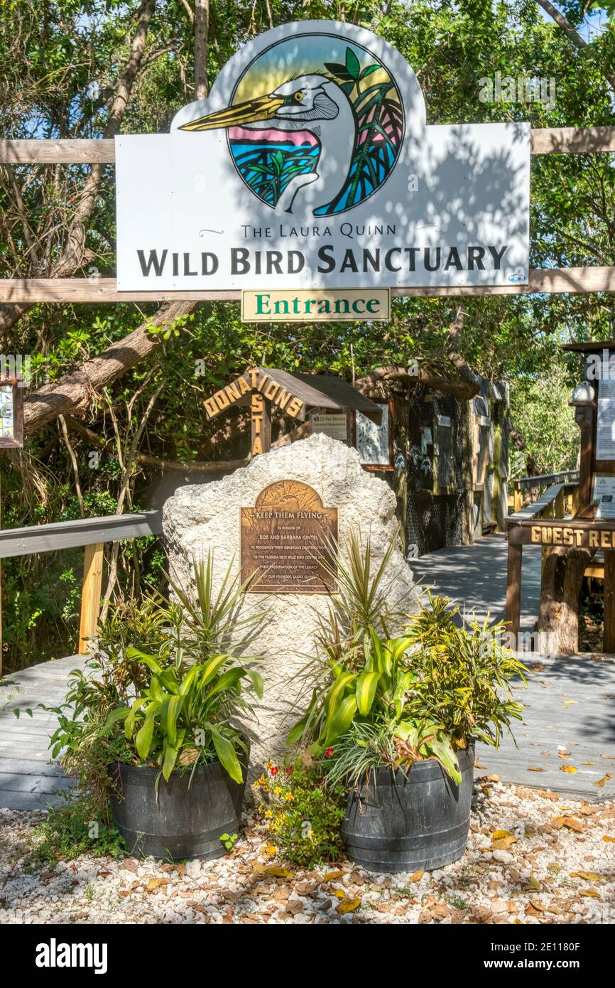 Boardwalk entrance at the Laura Quinn Wild Bird Sanctuary on Key Largo